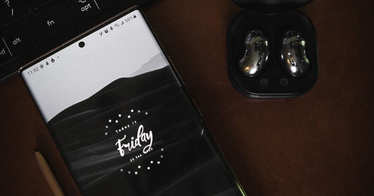 Inspirational Friday blessings image for uplifting your spirit.